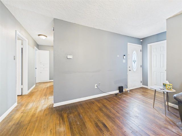5209 NW Liberty Ave, Lawton, OK 73505