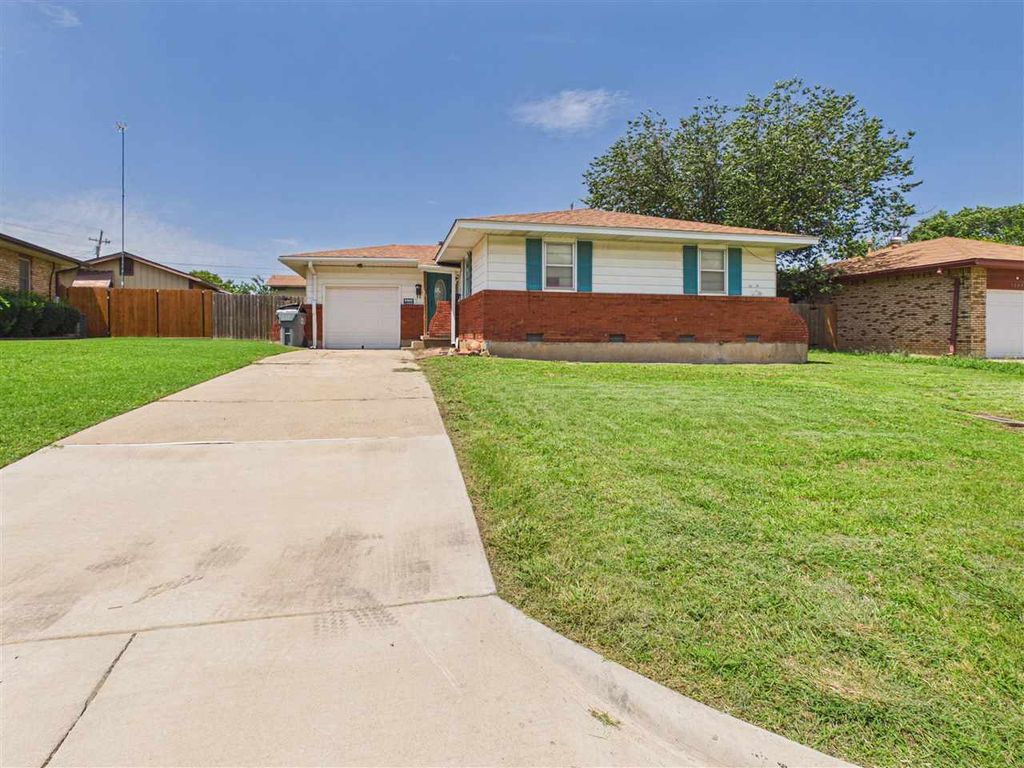 5209 NW Liberty Ave, Lawton, OK 73505
