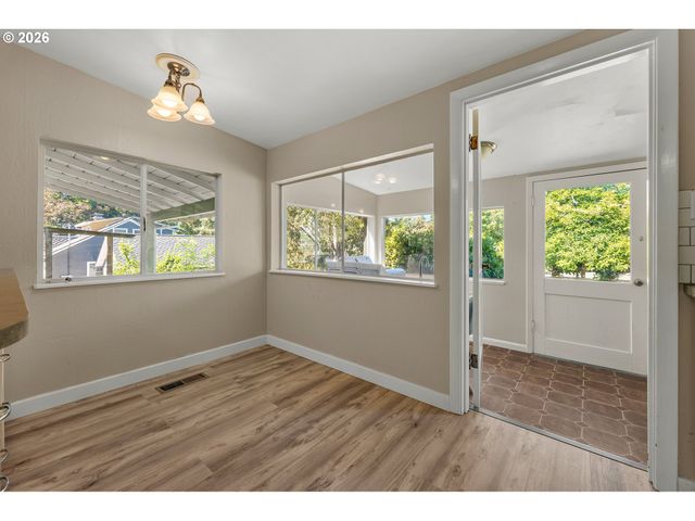 3545 Sw 90TH Ave, Portland, OR 97225