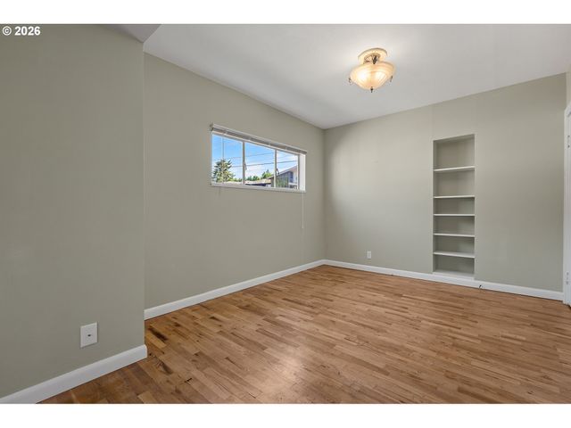 3545 Sw 90TH Ave, Portland, OR 97225