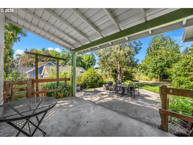 3545 Sw 90TH Ave, Portland, OR 97225