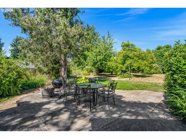 3545 Sw 90TH Ave, Portland, OR 97225