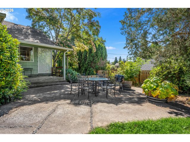 3545 Sw 90TH Ave, Portland, OR 97225