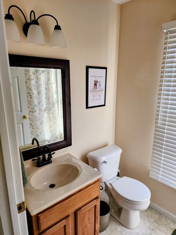 100 BUCKINGHAM PL, Waynesboro, VA 22980