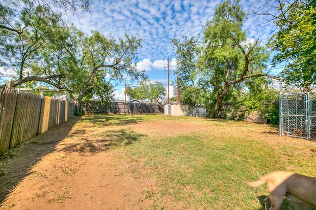 2414 Chestnut St, San Angelo, TX 76901