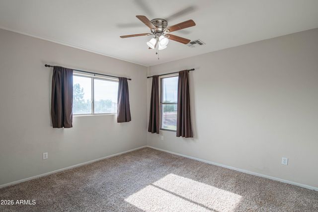 1075 E PARKVIEW Court, Gilbert, AZ 85295