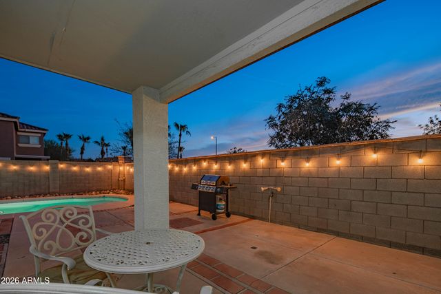 1075 E PARKVIEW Court, Gilbert, AZ 85295