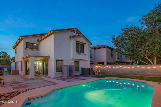 1075 E PARKVIEW Court, Gilbert, AZ 85295