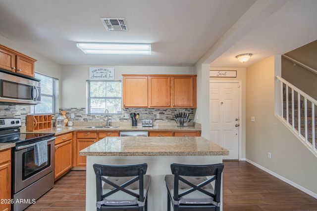 1075 E PARKVIEW Court, Gilbert, AZ 85295