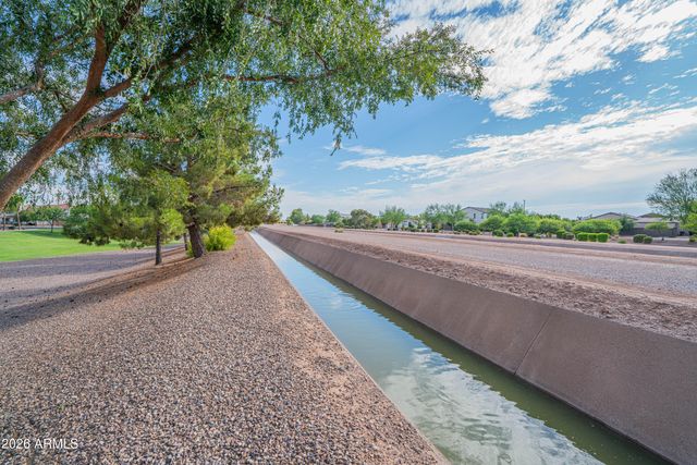 1075 E PARKVIEW Court, Gilbert, AZ 85295