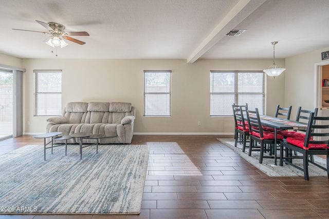 1075 E PARKVIEW Court, Gilbert, AZ 85295