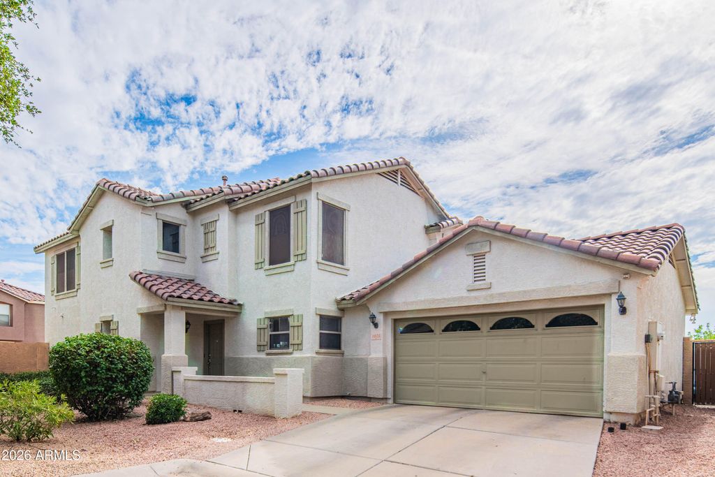1075 E PARKVIEW Court, Gilbert, AZ 85295 — photo 2