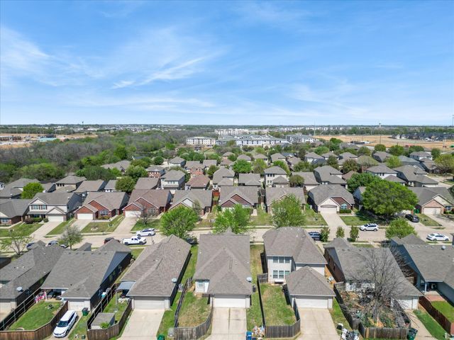 9008 Wild Rose Lane, Cross Roads, TX 76227