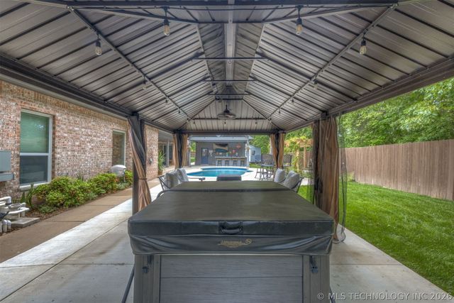 4103 Cedarwood Avenue, Sand Springs, OK 74063