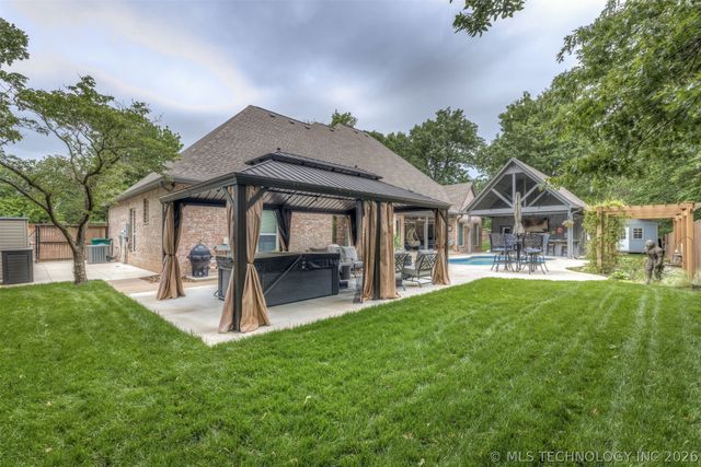 4103 Cedarwood Avenue, Sand Springs, OK 74063
