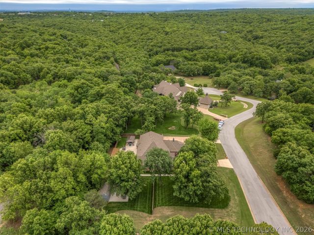 4103 Cedarwood Avenue, Sand Springs, OK 74063