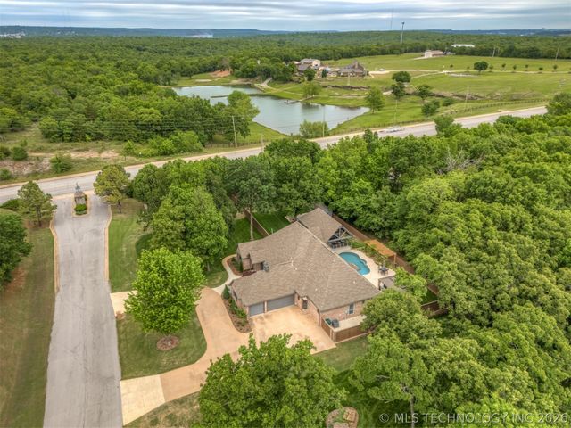 4103 Cedarwood Avenue, Sand Springs, OK 74063