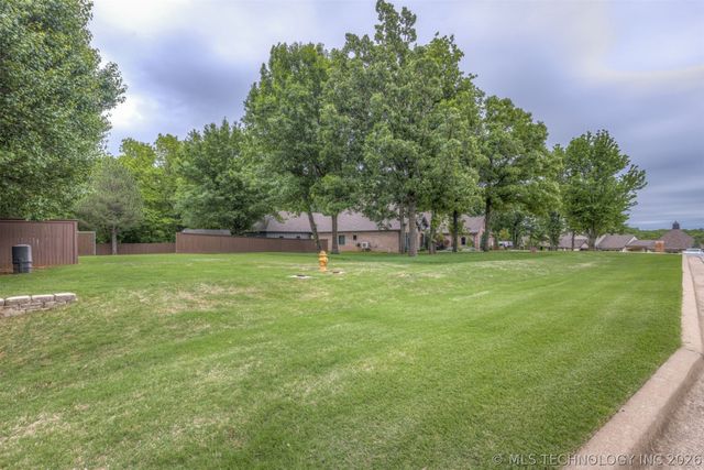 4103 Cedarwood Avenue, Sand Springs, OK 74063