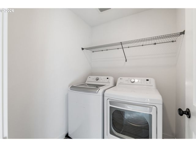 16768 Se MIST LAYER Loop, Happy Valley, OR 97086
