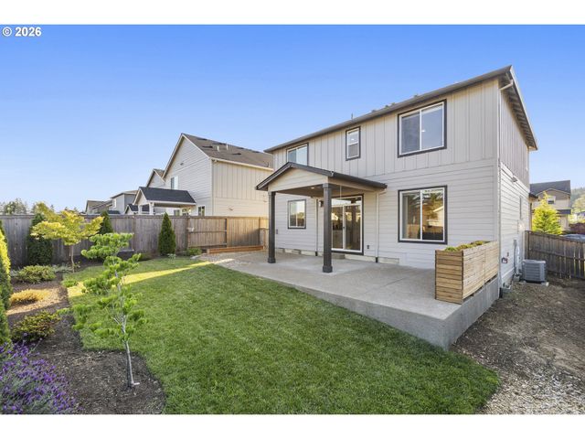 16768 Se MIST LAYER Loop, Happy Valley, OR 97086