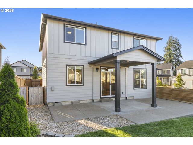 16768 Se MIST LAYER Loop, Happy Valley, OR 97086