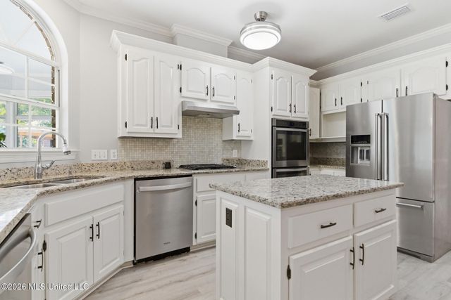2037 Mauvilla Cove, Biloxi, MS 39531