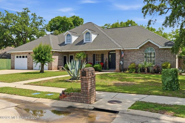 2037 Mauvilla Cove, Biloxi, MS 39531