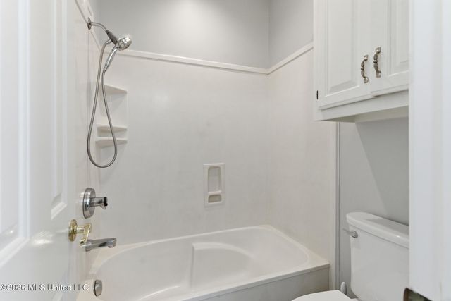 2037 Mauvilla Cove, Biloxi, MS 39531