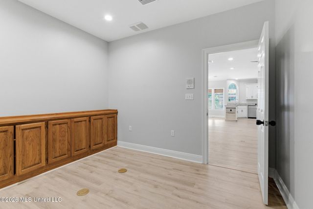 2037 Mauvilla Cove, Biloxi, MS 39531