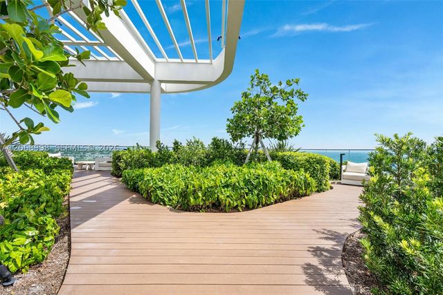 580 72nd St 1410, Miami Beach, FL 33141