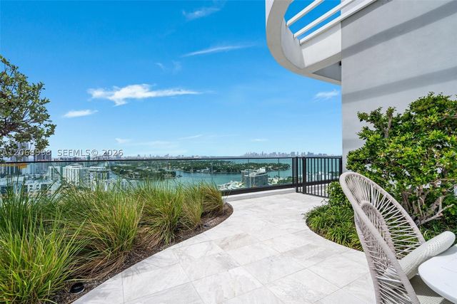 580 72nd St 1410, Miami Beach, FL 33141