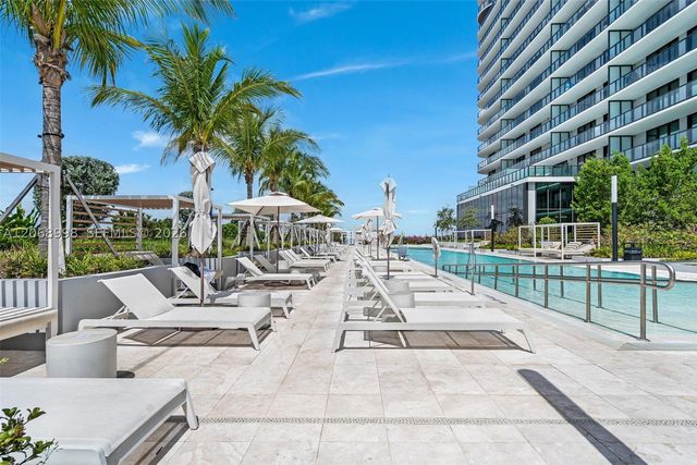 580 72nd St 1410, Miami Beach, FL 33141