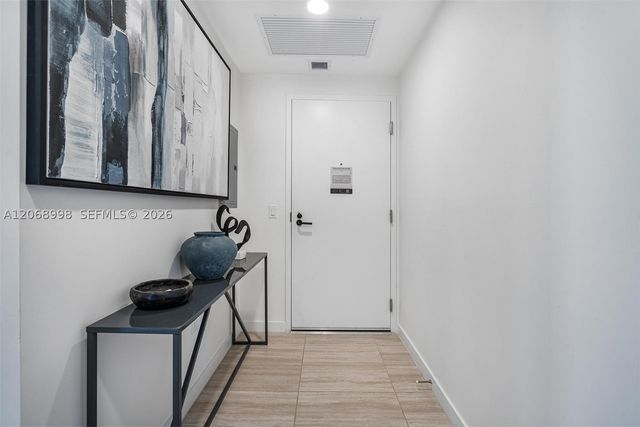 580 72nd St 1410, Miami Beach, FL 33141