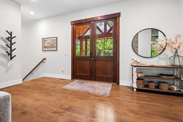542 Berwyn DRIVE, Fontana, WI 53125