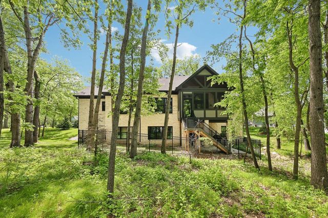 542 Berwyn DRIVE, Fontana, WI 53125