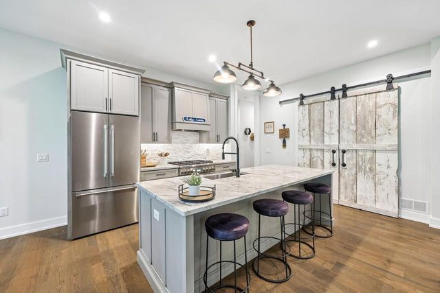 542 Berwyn DRIVE, Fontana, WI 53125