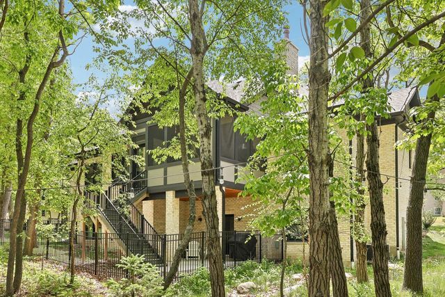 542 Berwyn DRIVE, Fontana, WI 53125