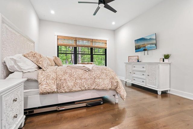 542 Berwyn DRIVE, Fontana, WI 53125