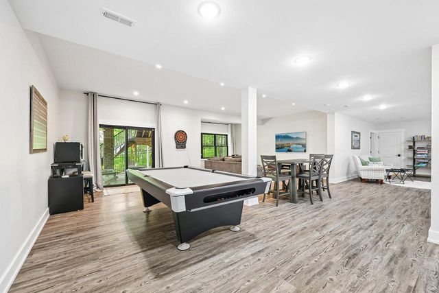542 Berwyn DRIVE, Fontana, WI 53125