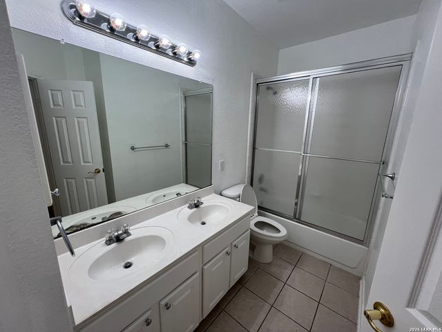 30 Amber Forest, San Antonio, TX 78232