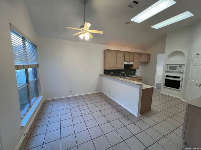30 Amber Forest, San Antonio, TX 78232