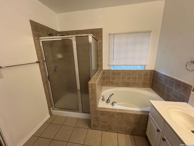 30 Amber Forest, San Antonio, TX 78232