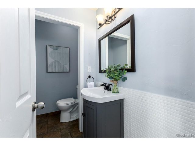 2913 Elmira St, Denver, CO 80238