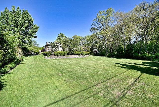 9S631 William Drive, Burr Ridge, IL 60527