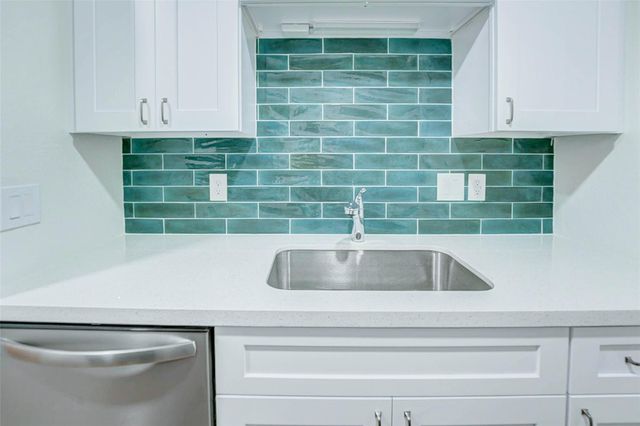7555 Katy Freeway 55, Houston, TX 77024