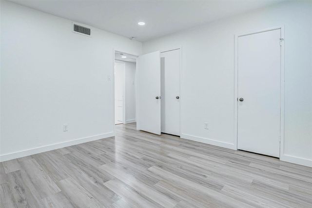7555 Katy Freeway 55, Houston, TX 77024