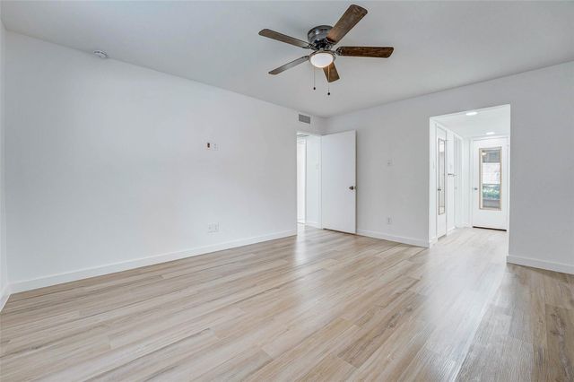 7555 Katy Freeway 55, Houston, TX 77024