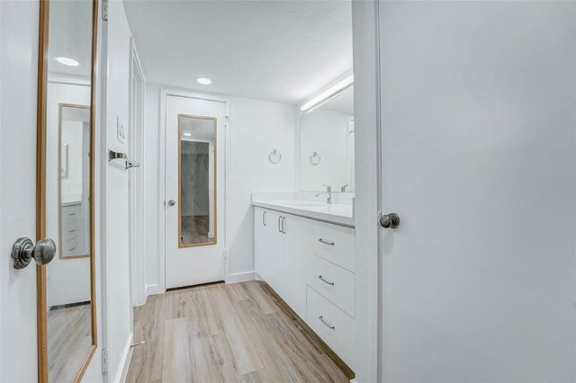 7555 Katy Freeway 55, Houston, TX 77024