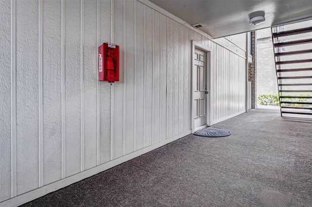 7555 Katy Freeway 55, Houston, TX 77024