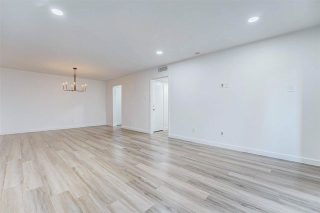 7555 Katy Freeway 55, Houston, TX 77024
